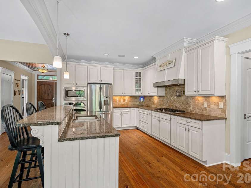 236 Tuskarora Trail, Mooresville, NC 28117.  MLS# CAR4370396, YatesRealty ID 22403. 