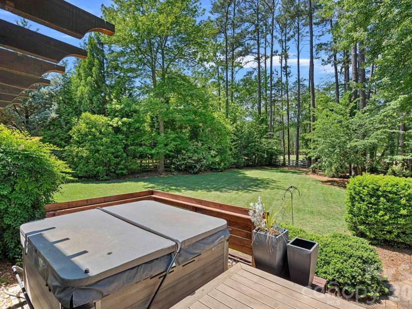 236 Tuskarora Trail, Mooresville, NC 28117.  MLS# CAR4370396, YatesRealty ID 22403. 