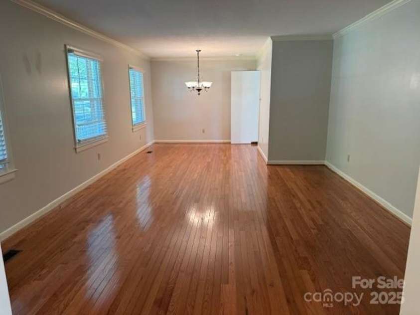 1116 Fieldstone Road, Mooresville, NC 28115.  MLS# CAR4271670, YatesRealty ID 22404. Living/Dining room combo