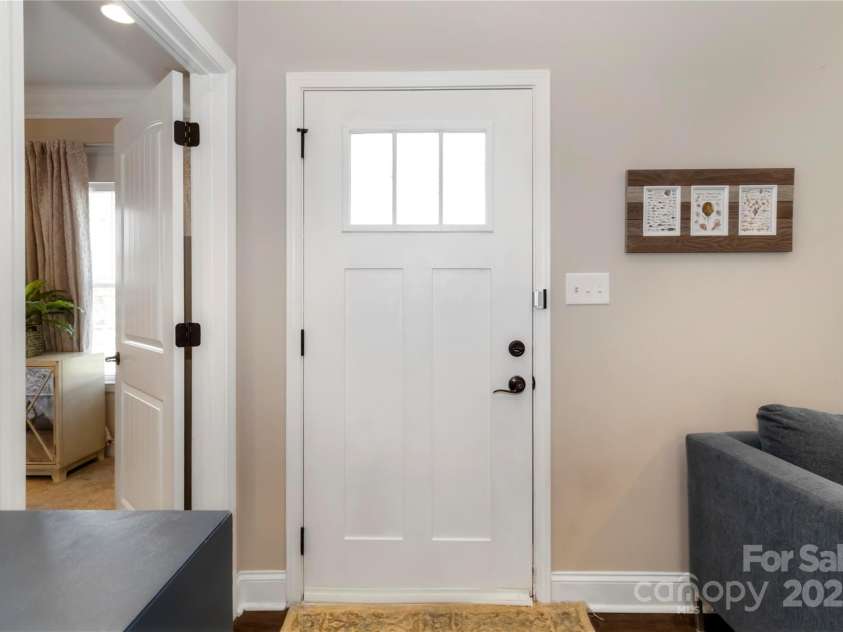 117 Franklin Street, Clover, SC 29710.  MLS# CAR4273936, YatesRealty ID 22405. 