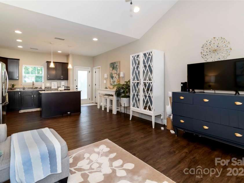 117 Franklin Street, Clover, SC 29710.  MLS# CAR4273936, YatesRealty ID 22405. 