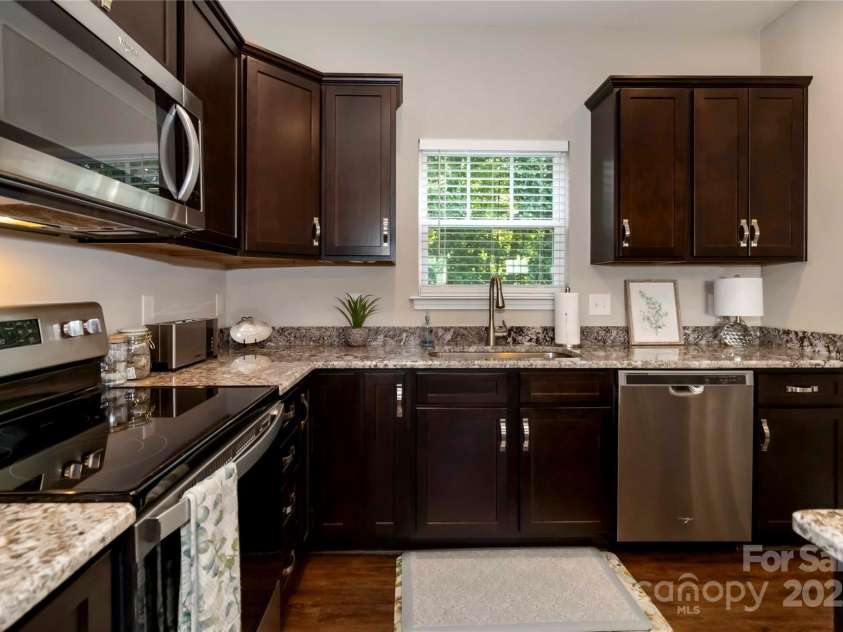 117 Franklin Street, Clover, SC 29710.  MLS# CAR4273936, YatesRealty ID 22405. 