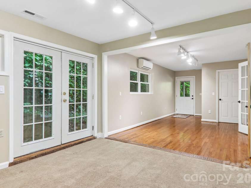 224 Highlands Loop, Maggie Valley, NC 28751.  MLS# CAR4377562, YatesRealty ID 22406. 