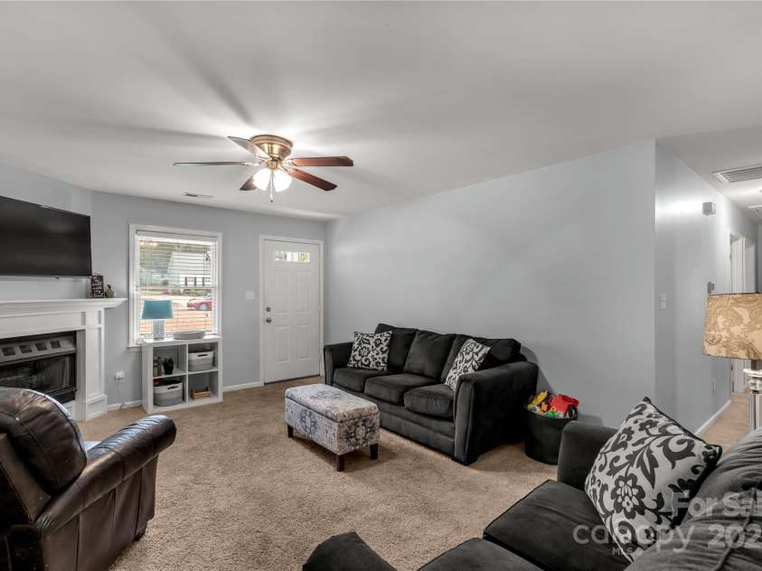 2460 Prince Drive, Lancaster, SC 29720.  MLS# CAR4274942, YatesRealty ID 22406. 