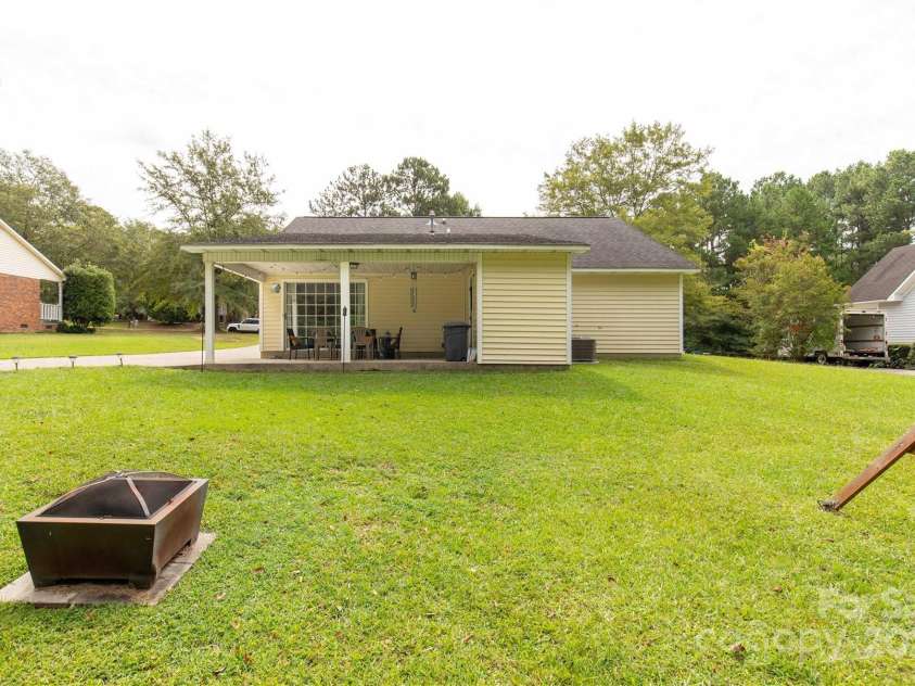 2460 Prince Drive, Lancaster, SC 29720.  MLS# CAR4274942, YatesRealty ID 22406. 