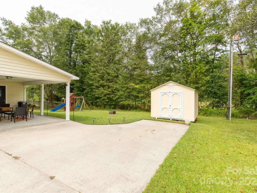 2460 Prince Drive, Lancaster, SC 29720.  MLS# CAR4274942, YatesRealty ID 22406. 