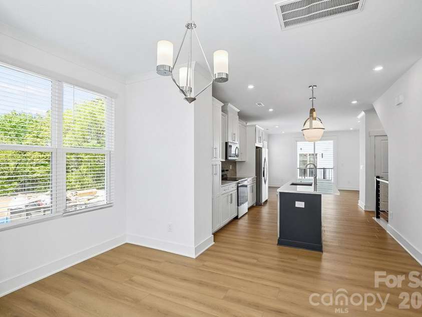 1120 Kokomo Lane, Charlotte, NC 28206.  MLS# CAR4377235, YatesRealty ID 22407. 