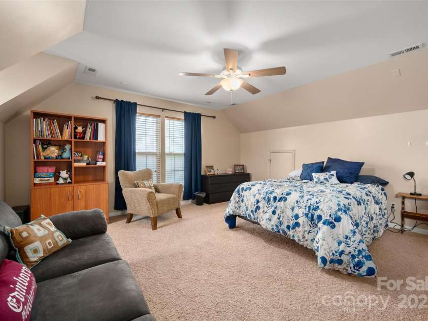 512 Veloce Trail, Fort Mill, SC 29715.  MLS# CAR4274741, YatesRealty ID 22407. Bed/bonus 4