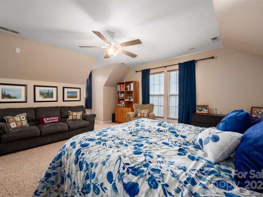 512 Veloce Trail, Fort Mill, SC 29715.  MLS# CAR4274741, YatesRealty ID 22407. Bed/bonus 4