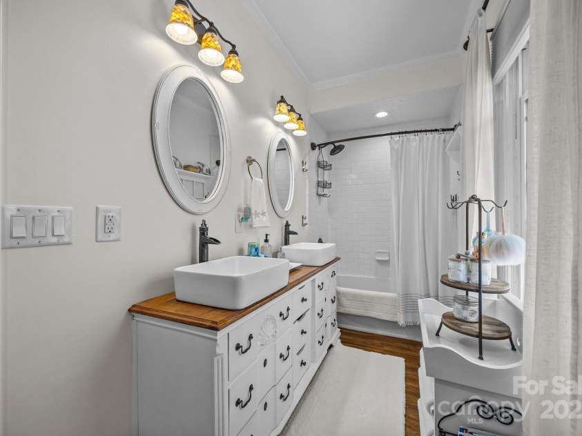 3008 Gantt Street, Salisbury, NC 28146.  MLS# CAR4248264, YatesRealty ID 22408. 