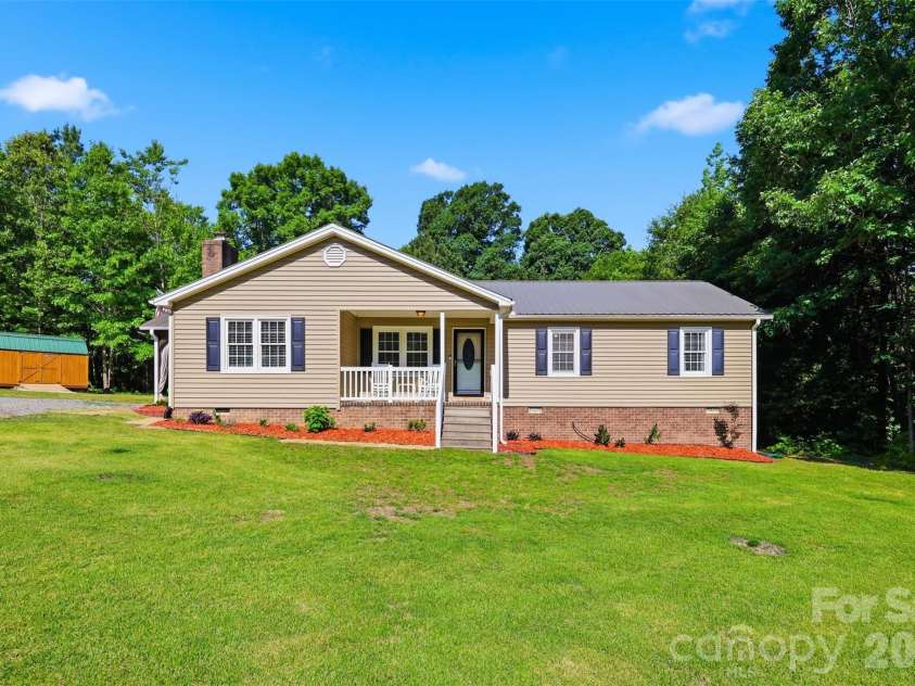 4344 Walker Road, Rock Hill, SC 29730.  MLS# CAR4382212, YatesRealty ID 22410. 
