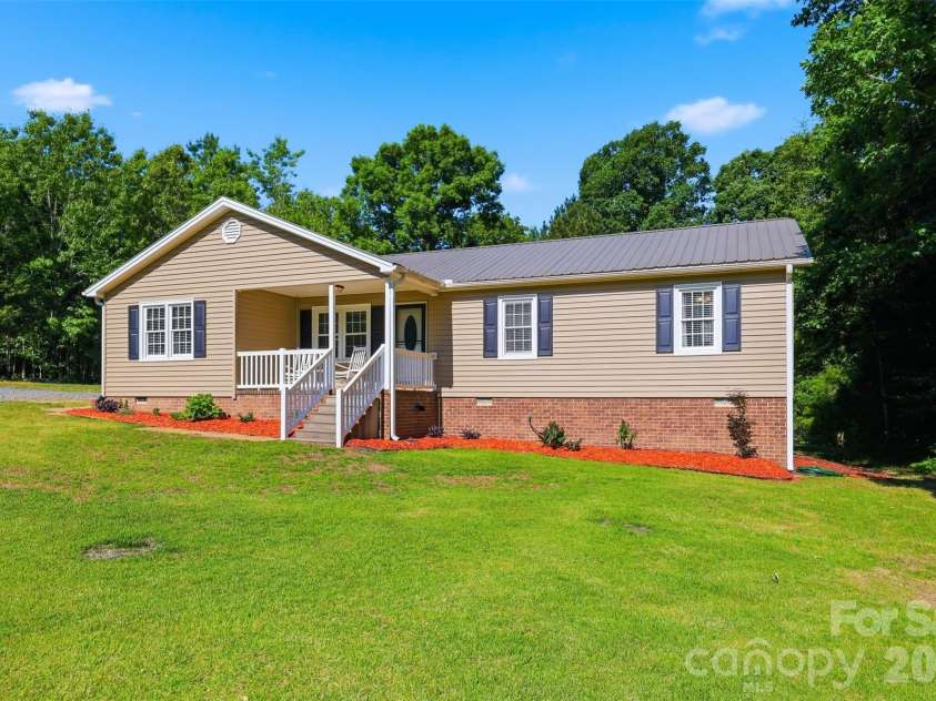 4344 Walker Road, Rock Hill, SC 29730.  MLS# CAR4382212, YatesRealty ID 22410. 
