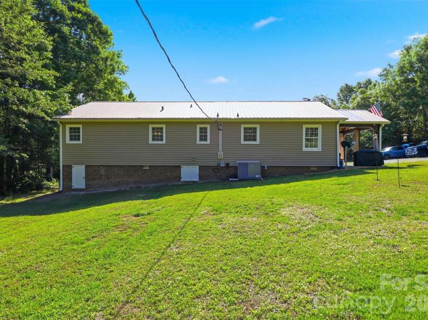 4344 Walker Road, Rock Hill, SC 29730.  MLS# CAR4382212, YatesRealty ID 22410. 