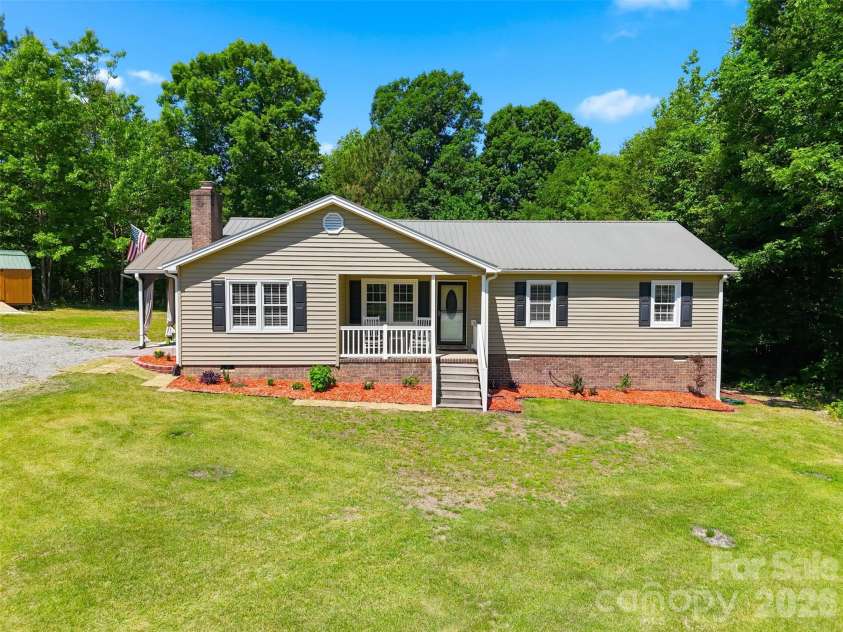 4344 Walker Road, Rock Hill, SC 29730.  MLS# CAR4382212, YatesRealty ID 22410. 