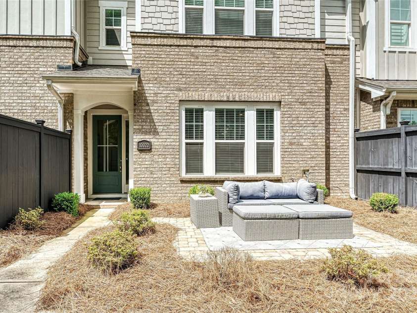 10022 Wayfair Meadow Court, Charlotte, NC 28277.  MLS# CAR4267578, YatesRealty ID 22411. 