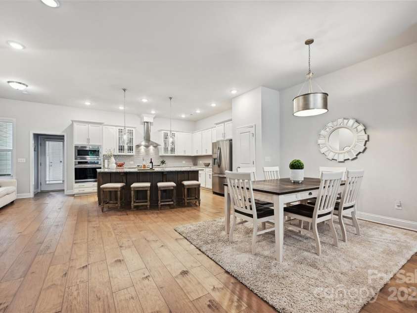 10022 Wayfair Meadow Court, Charlotte, NC 28277.  MLS# CAR4267578, YatesRealty ID 22411. 