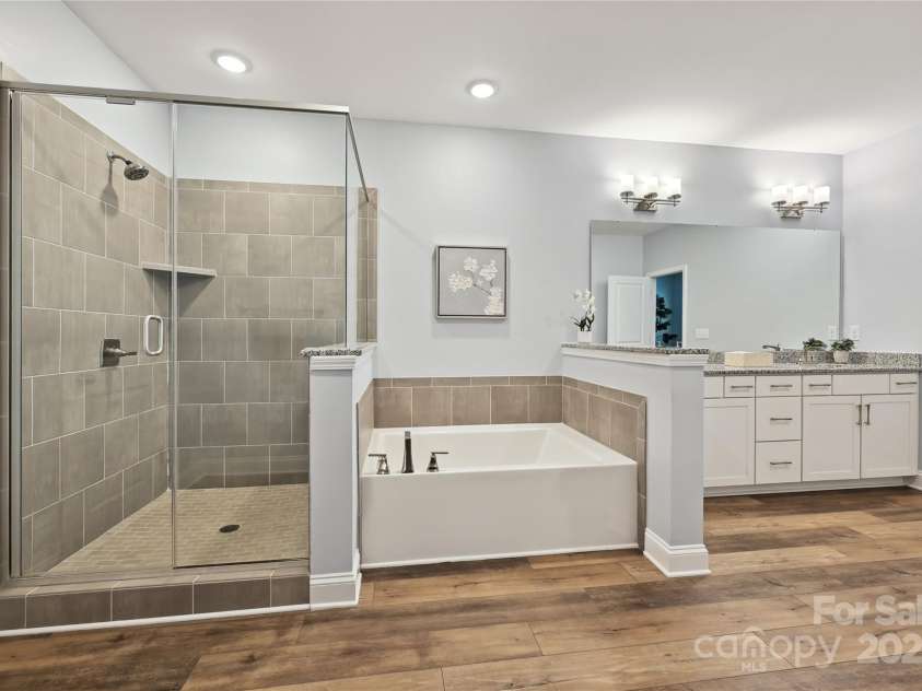 10022 Wayfair Meadow Court, Charlotte, NC 28277.  MLS# CAR4267578, YatesRealty ID 22411. 