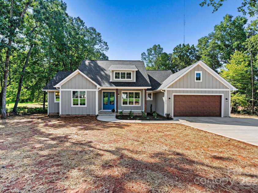 252 Teeter Road, Mooresville, NC 28115.  MLS# CAR4274615, YatesRealty ID 22412. 