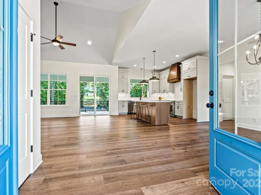 252 Teeter Road, Mooresville, NC 28115.  MLS# CAR4274615, YatesRealty ID 22412. 