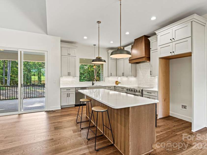 252 Teeter Road, Mooresville, NC 28115.  MLS# CAR4274615, YatesRealty ID 22412. 