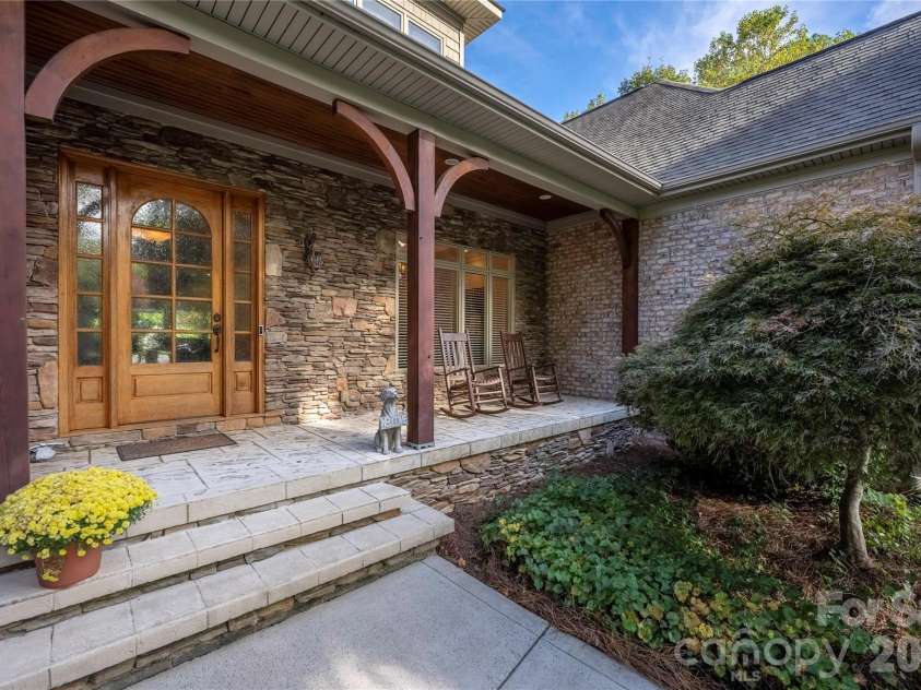 3946 Lake Spring Cove Court, Denver, NC 28037.  MLS# CAR4382283, YatesRealty ID 22412. 