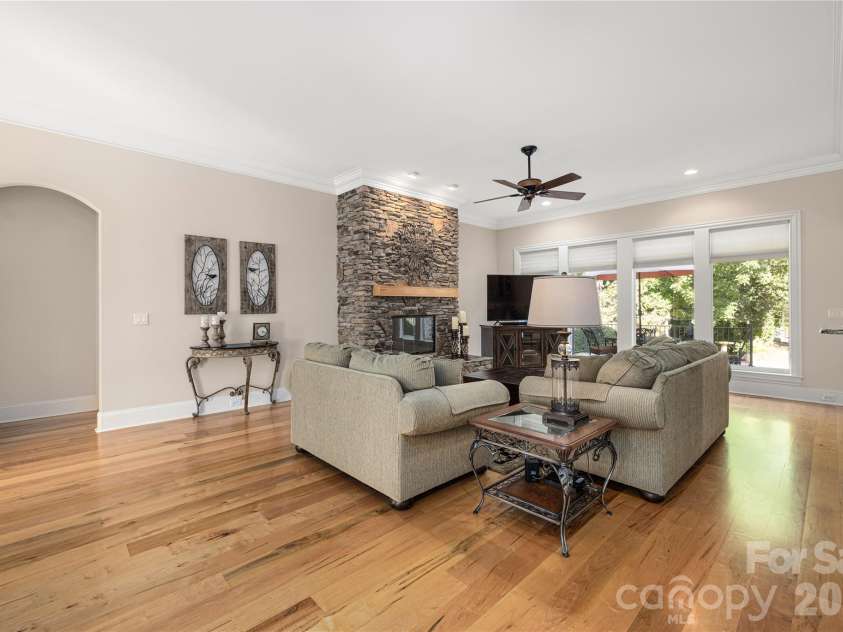 3946 Lake Spring Cove Court, Denver, NC 28037.  MLS# CAR4382283, YatesRealty ID 22412. 