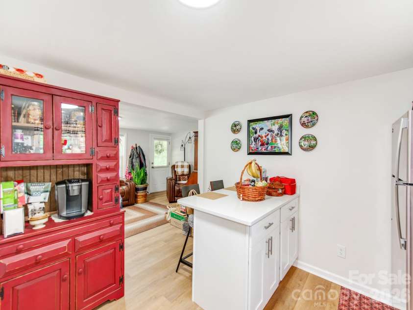 102 Lanier Street, Mount Holly, NC 28120.  MLS# CAR4381690, YatesRealty ID 22413. 