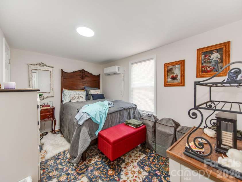 102 Lanier Street, Mount Holly, NC 28120.  MLS# CAR4381690, YatesRealty ID 22413. 