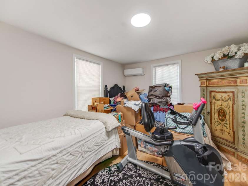 102 Lanier Street, Mount Holly, NC 28120.  MLS# CAR4381690, YatesRealty ID 22413. 