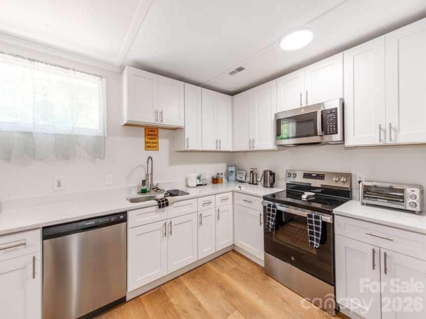 102 Lanier Street, Mount Holly, NC 28120.  MLS# CAR4381690, YatesRealty ID 22413. 
