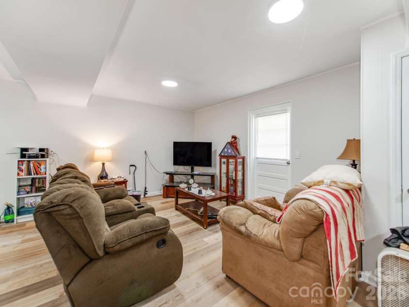102 Lanier Street, Mount Holly, NC 28120.  MLS# CAR4381690, YatesRealty ID 22413. 