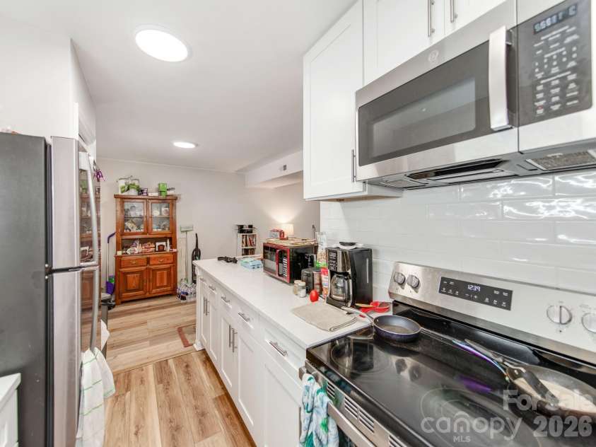 102 Lanier Street, Mount Holly, NC 28120.  MLS# CAR4381690, YatesRealty ID 22413. 