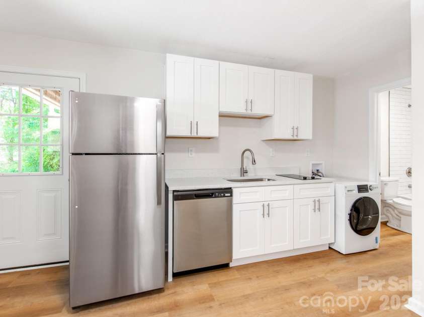 102 Lanier Street, Mount Holly, NC 28120.  MLS# CAR4381690, YatesRealty ID 22413. 
