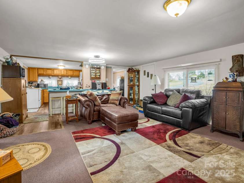 55 Settlers Trail, Mars Hill, NC 28754.  MLS# CAR4275597, YatesRealty ID 22413. 