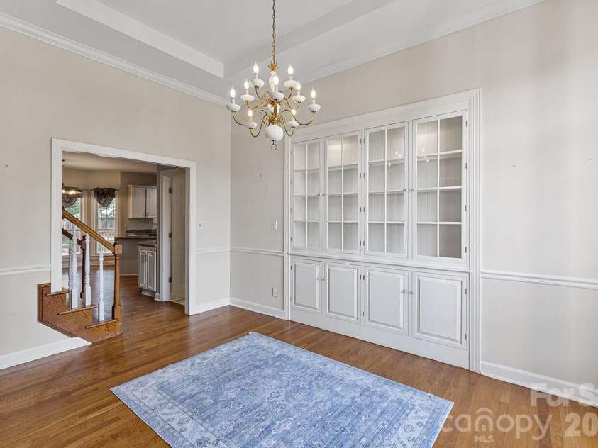 9111 Brocklehurst Lane, Charlotte, NC 28215.  MLS# CAR4380667, YatesRealty ID 22414. 