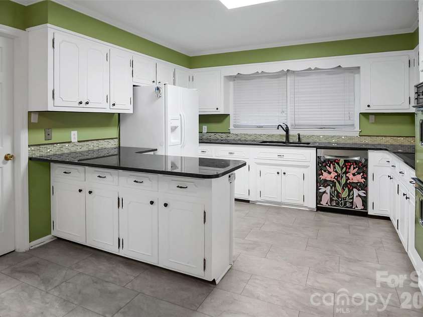 808 Old Mt Holly Road, Stanley, NC 28164.  MLS# CAR4382491, YatesRealty ID 22416. 