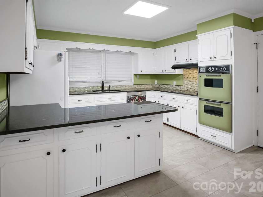 808 Old Mt Holly Road, Stanley, NC 28164.  MLS# CAR4382491, YatesRealty ID 22416. 
