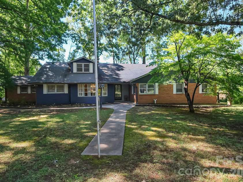 808 Old Mt Holly Road, Stanley, NC 28164.  MLS# CAR4382491, YatesRealty ID 22416. 