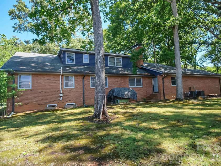 808 Old Mt Holly Road, Stanley, NC 28164.  MLS# CAR4382491, YatesRealty ID 22416. 