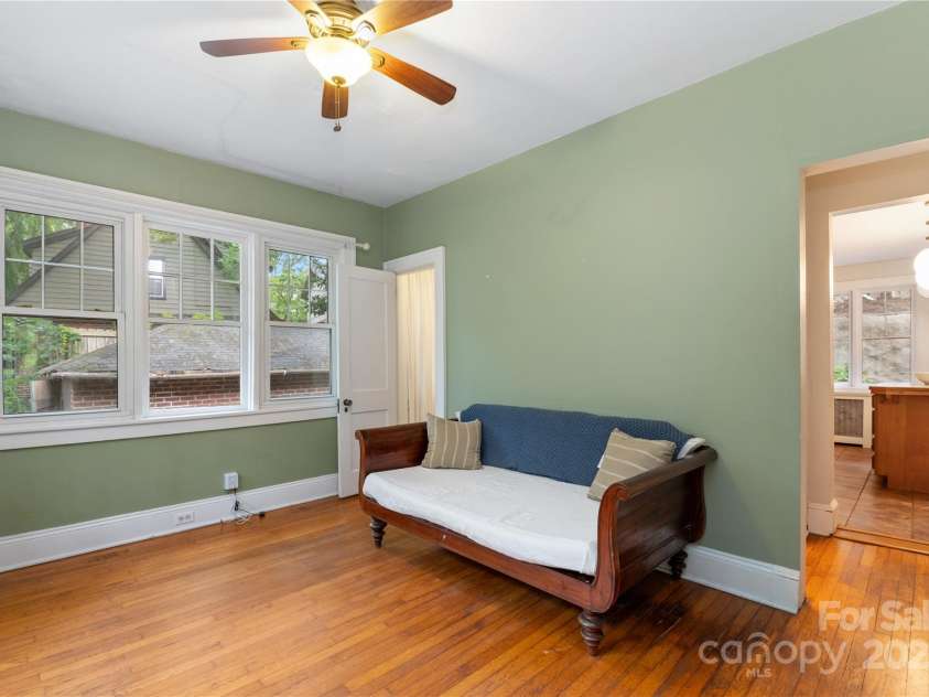 30 Caledonia Road, Asheville, NC 28803.  MLS# CAR4273890, YatesRealty ID 22417. 