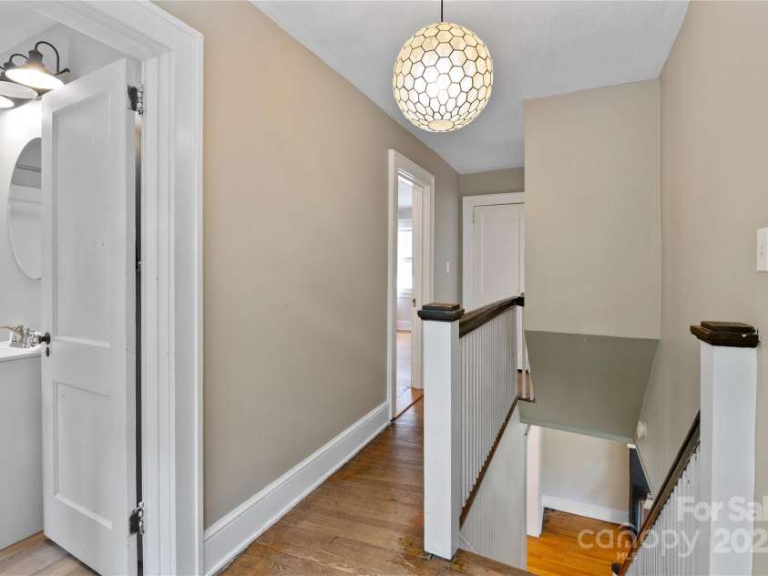 30 Caledonia Road, Asheville, NC 28803.  MLS# CAR4273890, YatesRealty ID 22417. 