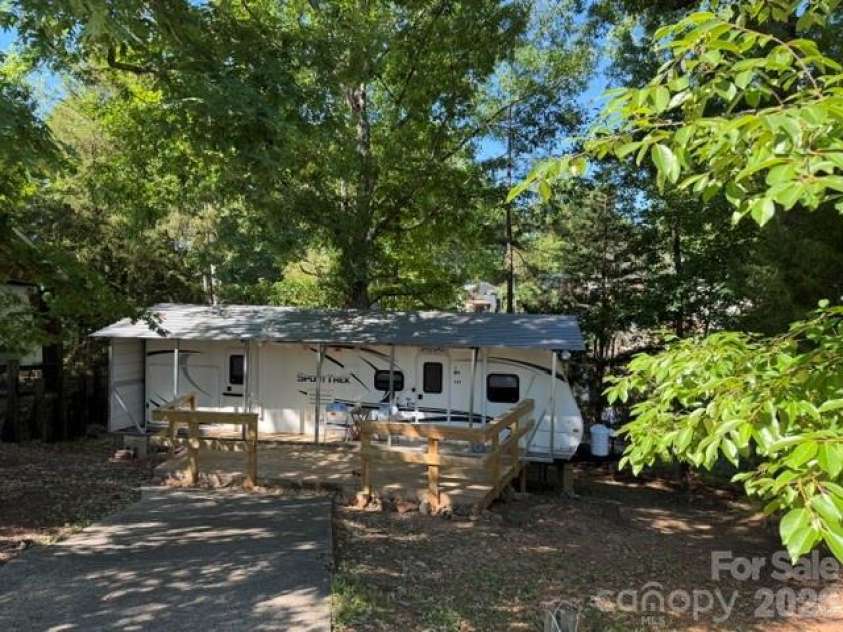 131 Twin Bluff Trail, Mount Gilead, NC 27306.  MLS# CAR4382444, YatesRealty ID 22418. 