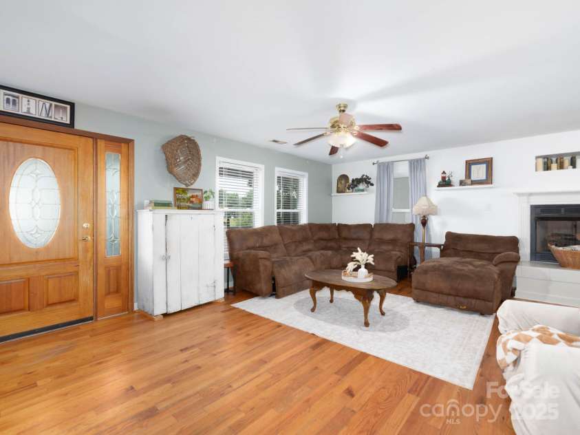 170 Eagle Drive, Salisbury, NC 28144.  MLS# CAR4274556, YatesRealty ID 22419. 