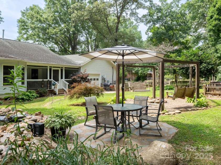 170 Eagle Drive, Salisbury, NC 28144.  MLS# CAR4274556, YatesRealty ID 22419. 