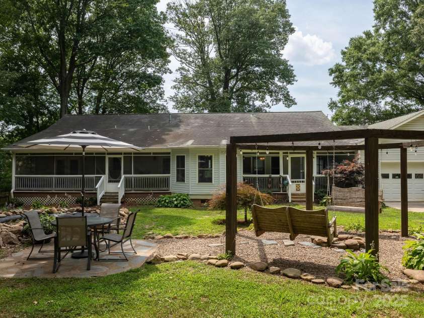 170 Eagle Drive, Salisbury, NC 28144.  MLS# CAR4274556, YatesRealty ID 22419. 