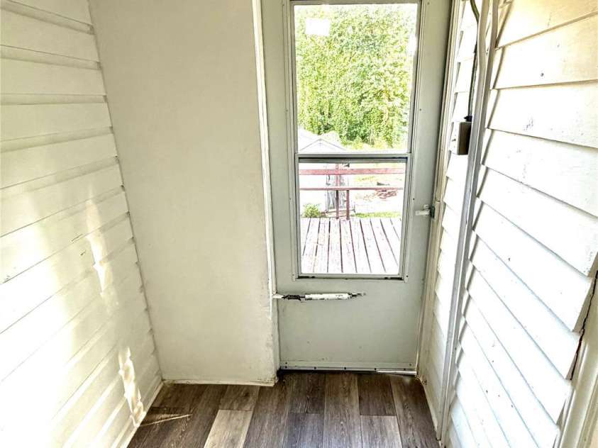 519 Locust Street, Kannapolis, NC 28081.  MLS# CAR4381822, YatesRealty ID 22419. 