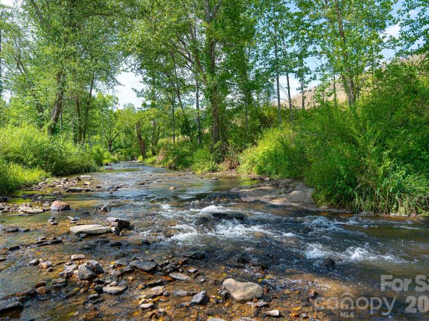 413 Big Hill Drive, Arden, NC 28704.  MLS# CAR4334677, YatesRealty ID 2242. 