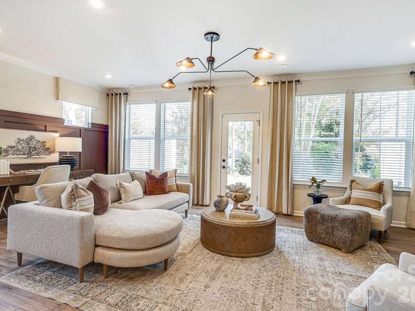 2007 Bayou Trace Drive, Charlotte, NC 28262.  MLS# CAR4382736, YatesRealty ID 22420. 
