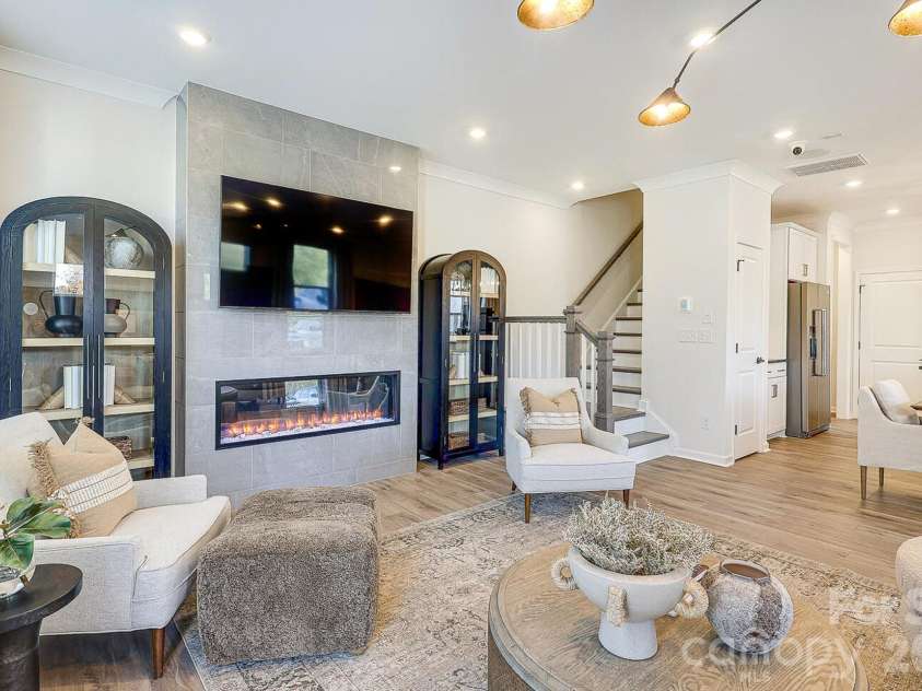 2007 Bayou Trace Drive, Charlotte, NC 28262.  MLS# CAR4382736, YatesRealty ID 22420. 