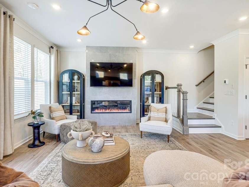2007 Bayou Trace Drive, Charlotte, NC 28262.  MLS# CAR4382736, YatesRealty ID 22420. 